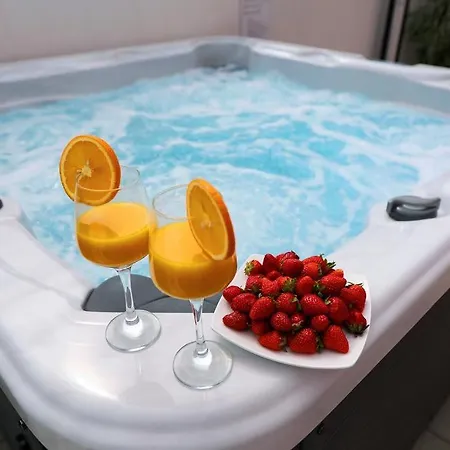 Luxury Penthouse With Jacuzzi And Seaview * Petrcane