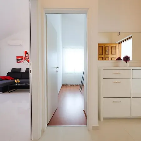 Apartament Luxury Penthouse With Jacuzzi And Seaview
