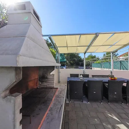 Luxury Penthouse With Jacuzzi And Seaview * Petrcane