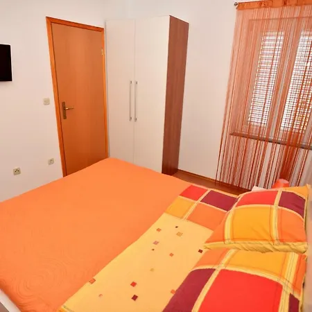 Appartamento Luxury Penthouse With Jacuzzi And Seaview Petrcane