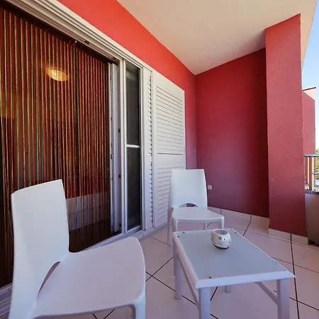Luxury Penthouse With Jacuzzi And Seaview * Petrcane